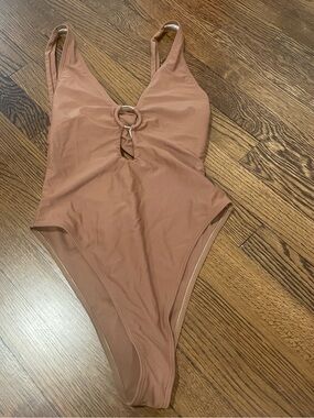 One-Piece Swimsuit in Dusty Rose with Ring Detail